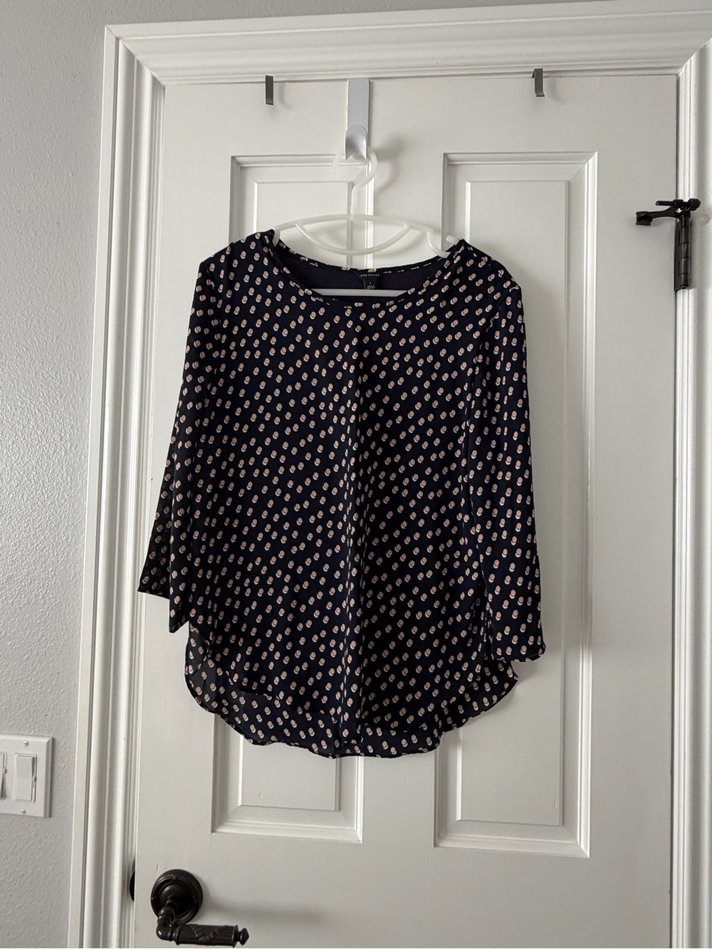 Ann TaylorWomen's Navy Printed Scoop Neck Blouse